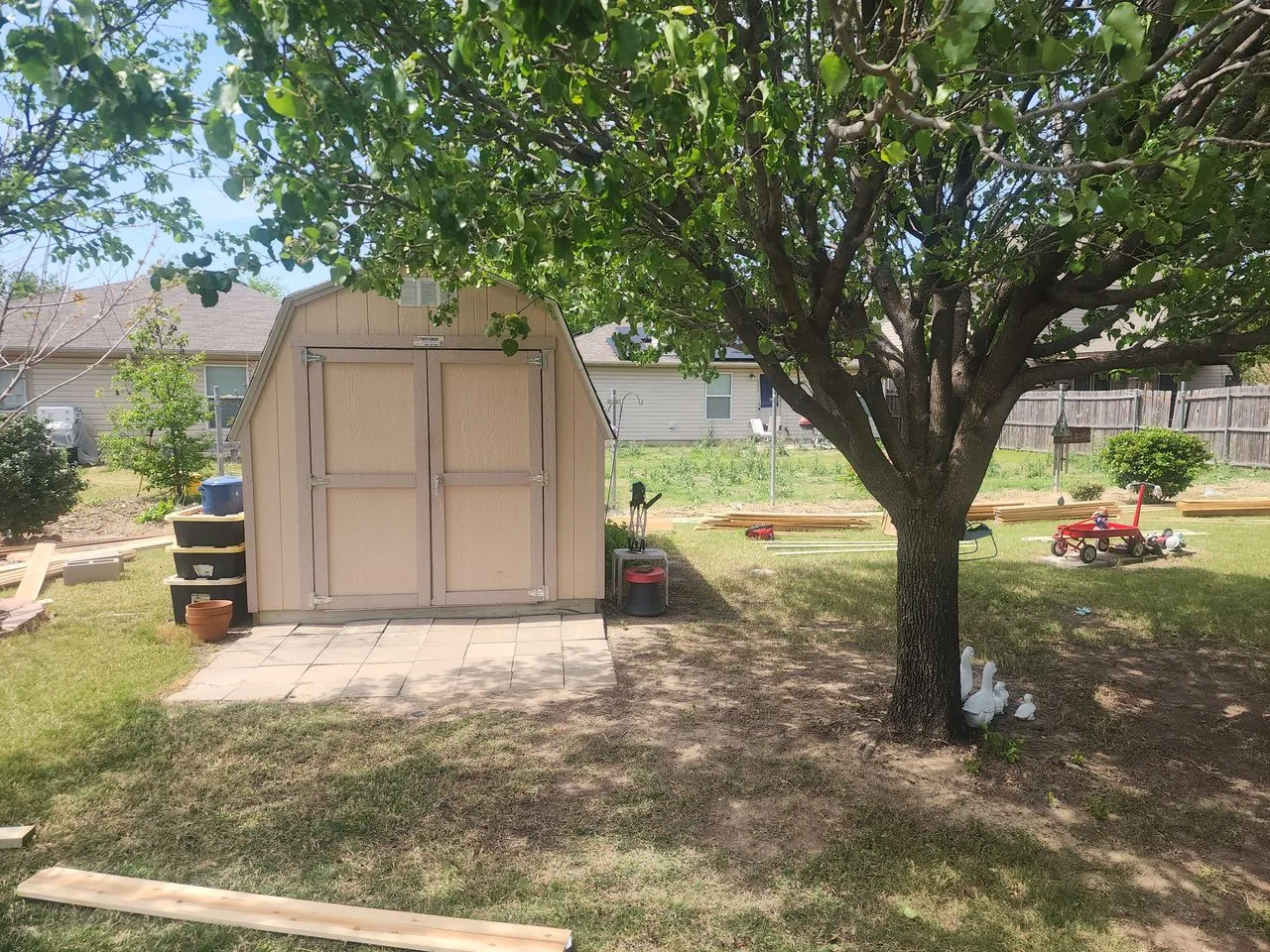 Ad Lib Family Construction fencing: 05 ornamental metal 2